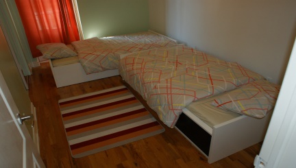 Centre I-TSA orange themed bedroom